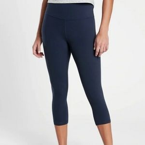 Athleta Cropped Leggings - Navy M